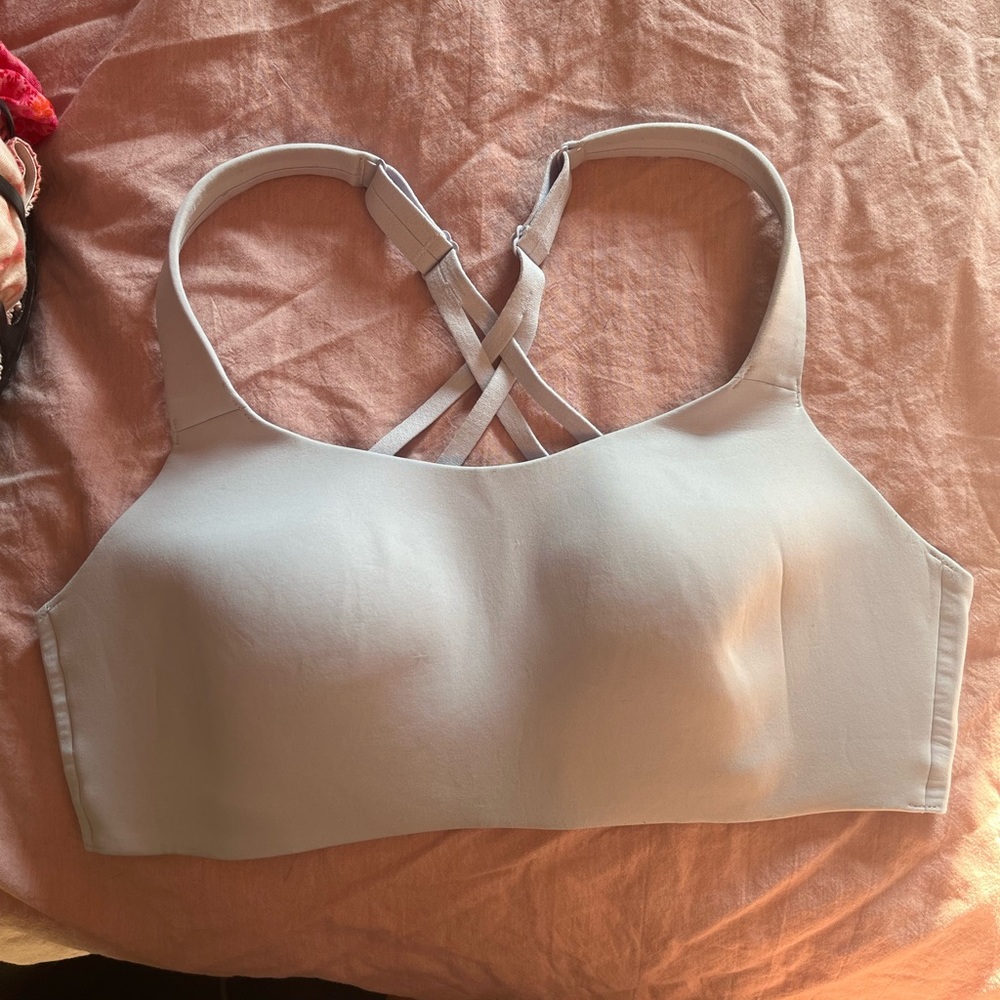 Lululemon Light Purple Sports Bra 34D